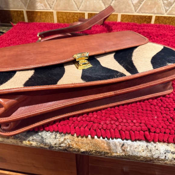 Stylish Brown and Black Leather Women’s computer briefcase Bag - Picture 11 of 14